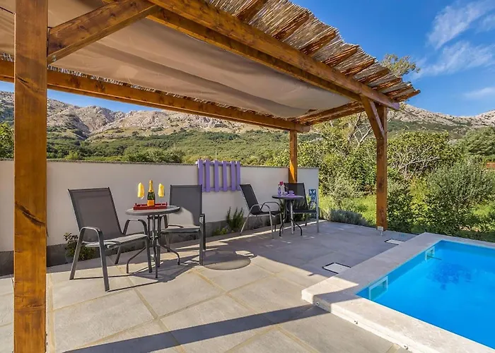 2 Bedroom Beautiful In Baška