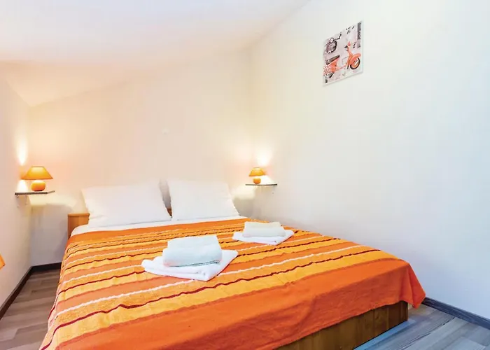 2 Bedroom Beautiful In